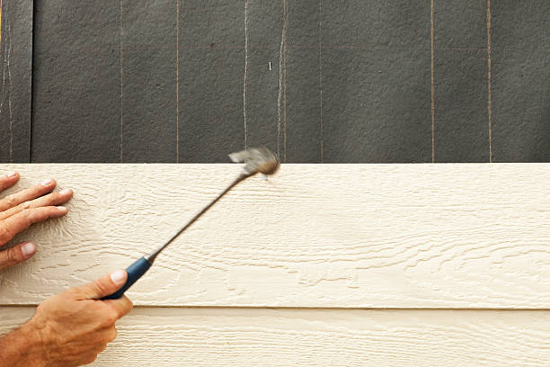 Siding Removal and Disposal in Vestavia Hills, AL